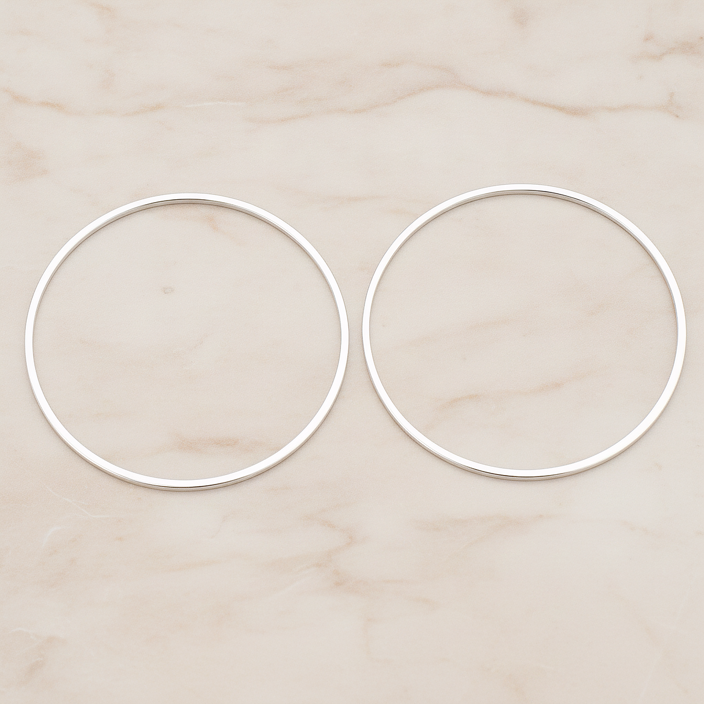 35mm Simple Round Link Pendant, 2 Pc on warm marble background (PD.305-06)