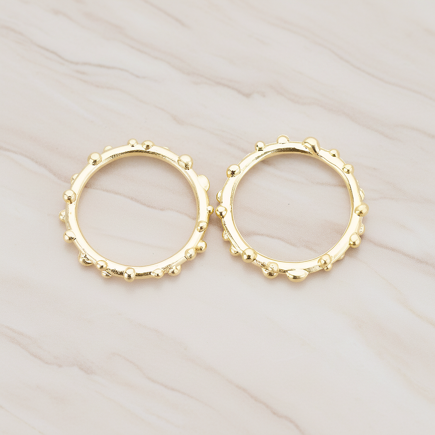 Large Round Dotted Link Pendant, 2 Pc on warm marble background (PD.336-02)