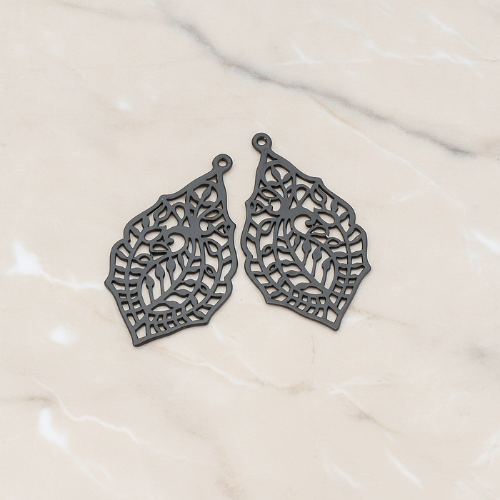 Paisley Leaf Pendant, 2 Pc on warm marble background (PD.411)