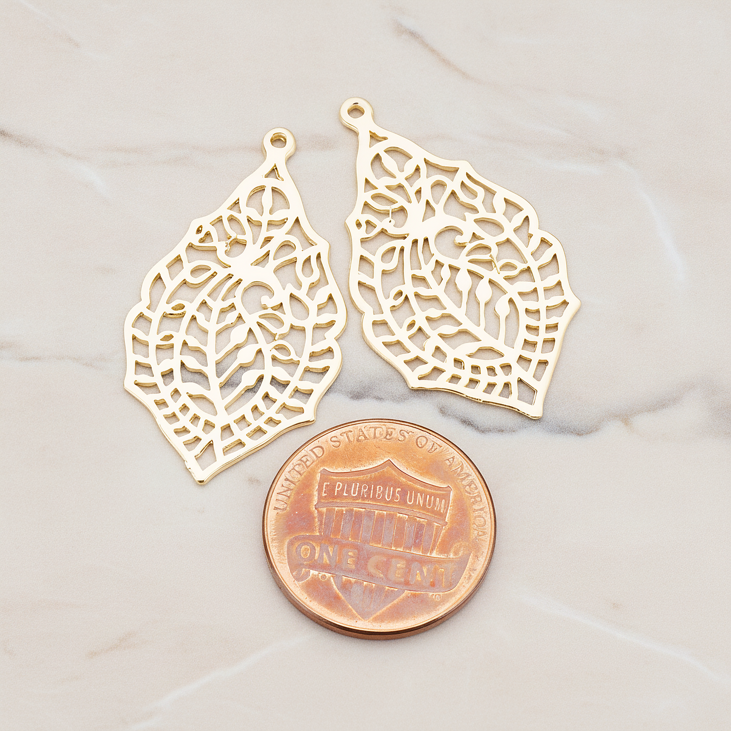 Paisley Leaf Pendant, 2 Pc on warm marble background (PD.411)