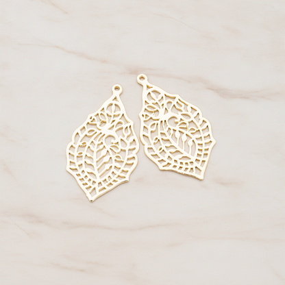 Paisley Leaf Pendant, 2 Pc on warm marble background (PD.411)