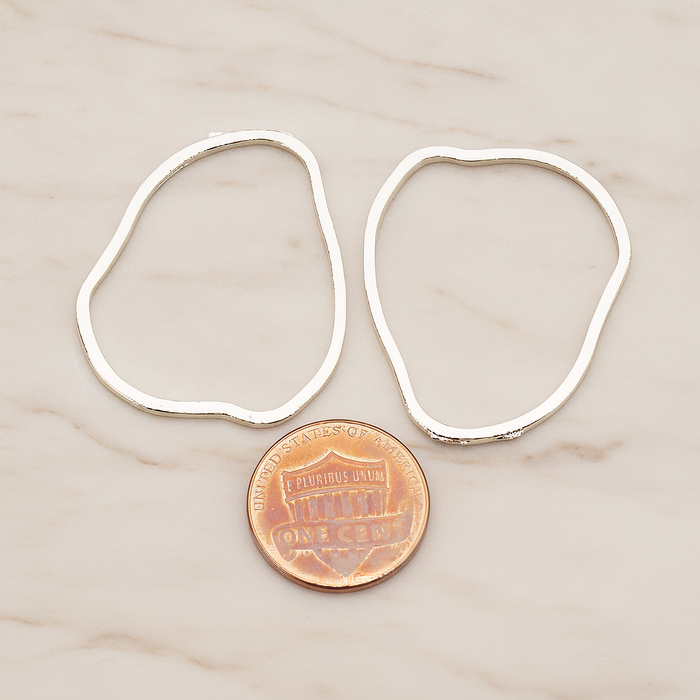 Uneven Circle Link Pendant, 2 Pc on warm marble background (PD.421)