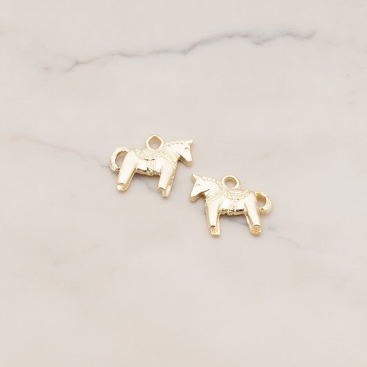 Small Horse Pendant, 2 Pc on warm marble background (PD.443-01)