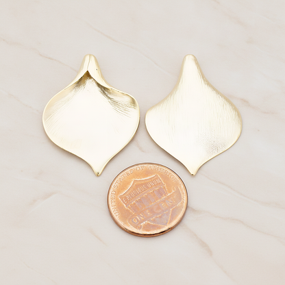 Wide Large Calla Flower Pendant, 2 Pc on warm marble background (PD.455-02)