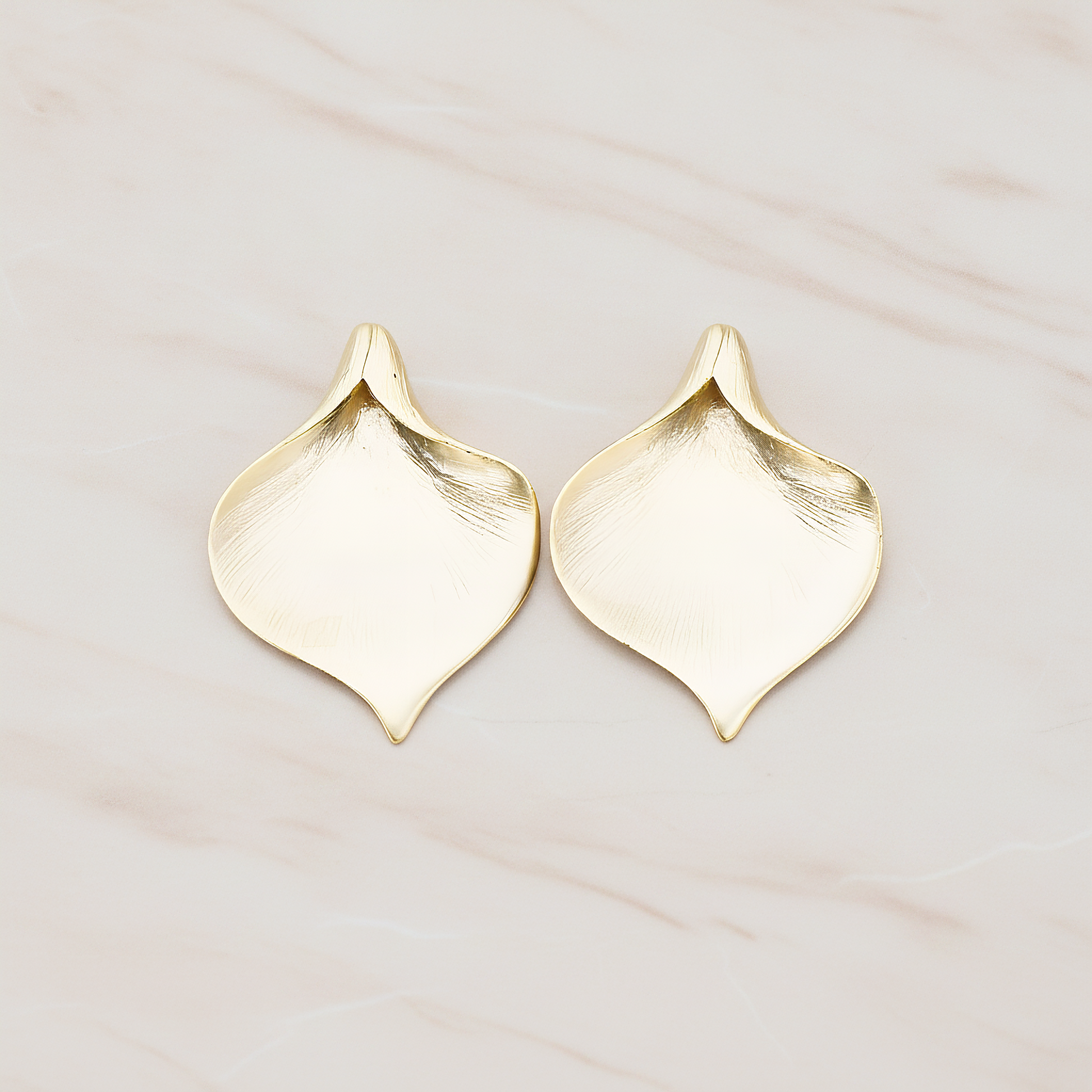 Wide Large Calla Flower Pendant, 2 Pc on warm marble background (PD.455-02)