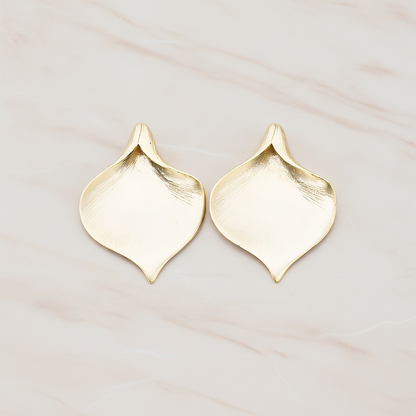 Wide Large Calla Flower Pendant, 2 Pc on warm marble background (PD.455-02)