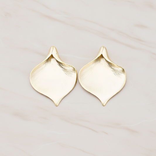 Wide Large Calla Flower Pendant, 2 Pc on warm marble background (PD.455-02)