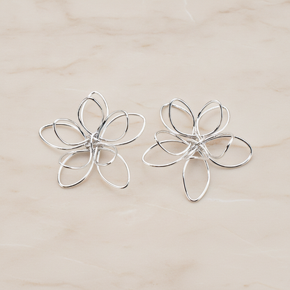 3D Wired Flower Pendant, 2 Pc on warm marble background (PD.464)