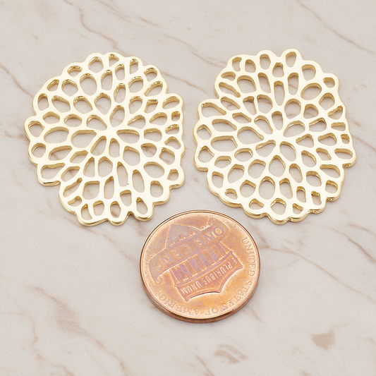 Mum Flower Pendant, 2 Pc on warm marble background (PD.465-01)