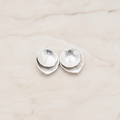 Round Lily Pad, Insert Pearl or Stone Pendant, 2 Pc on warm marble background (PD.487)