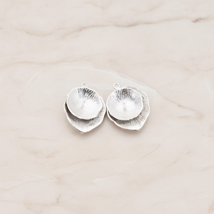 Round Lily Pad, Insert Pearl or Stone Pendant, 2 Pc on warm marble background (PD.487)