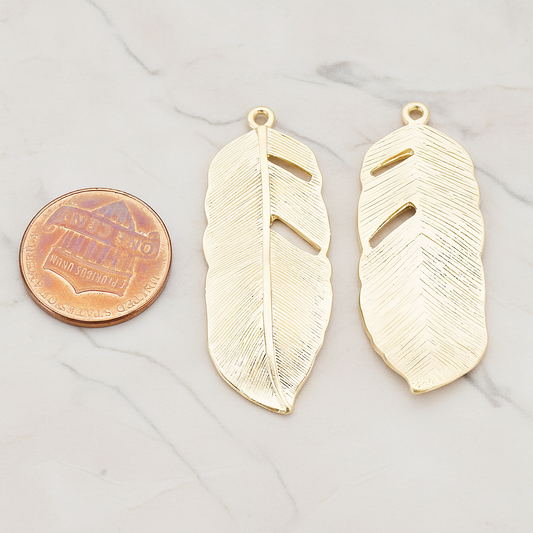 Feather Pendant, 2 Pc on warm marble background (PD.510)
