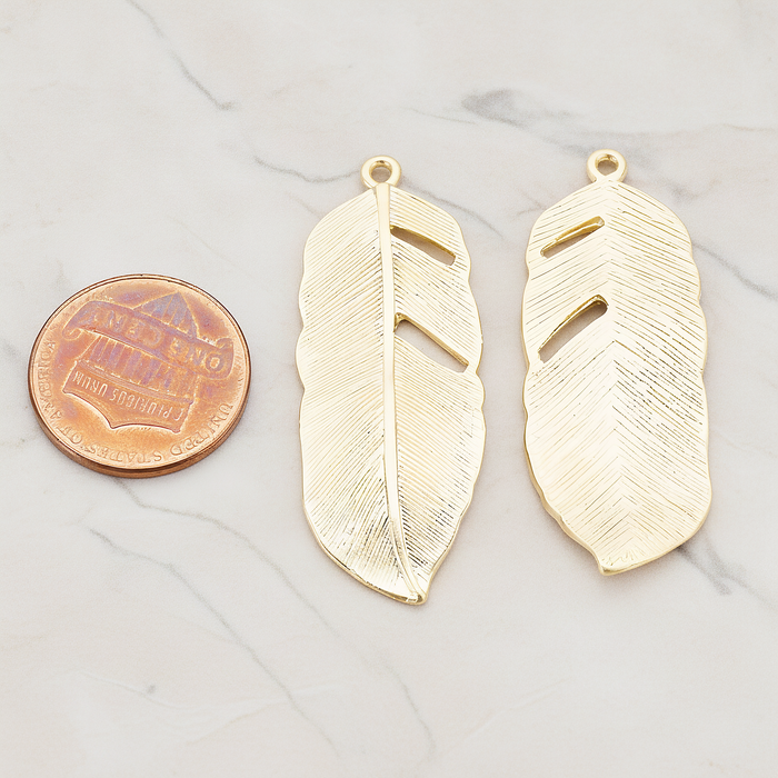 Feather Pendant, 2 Pc on warm marble background (PD.510)