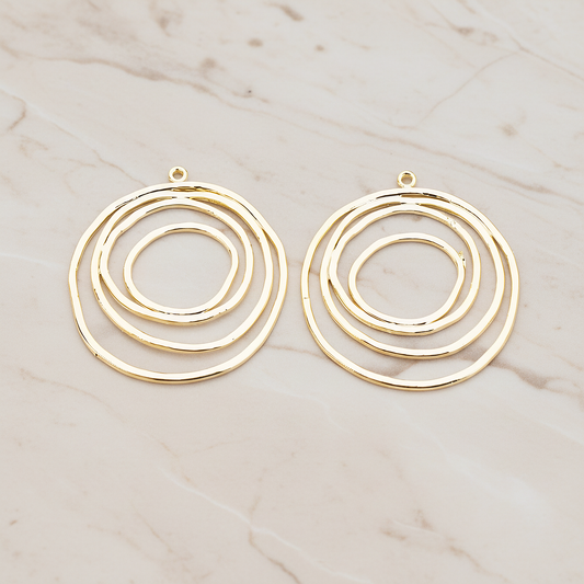 Round Circle Swirl Pendant, 2 Pc on warm marble background (PD.556)