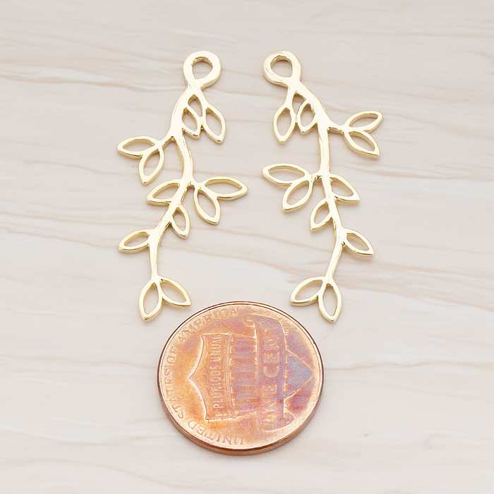 Small Leaf Branch Pendant, 2 Pc on warm marble background (PD.665-01)