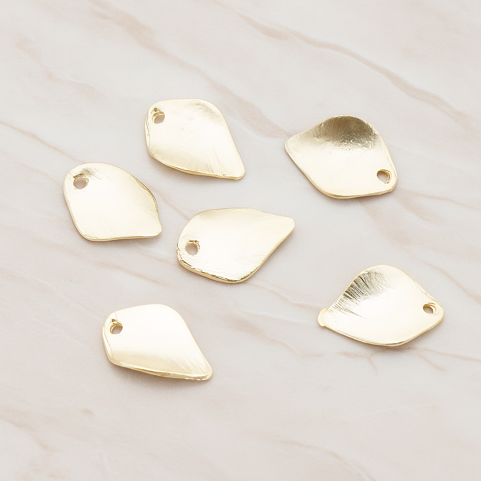 Flat Plain Leaf Pendant, 2 Pc on warm marble background (PD.915)