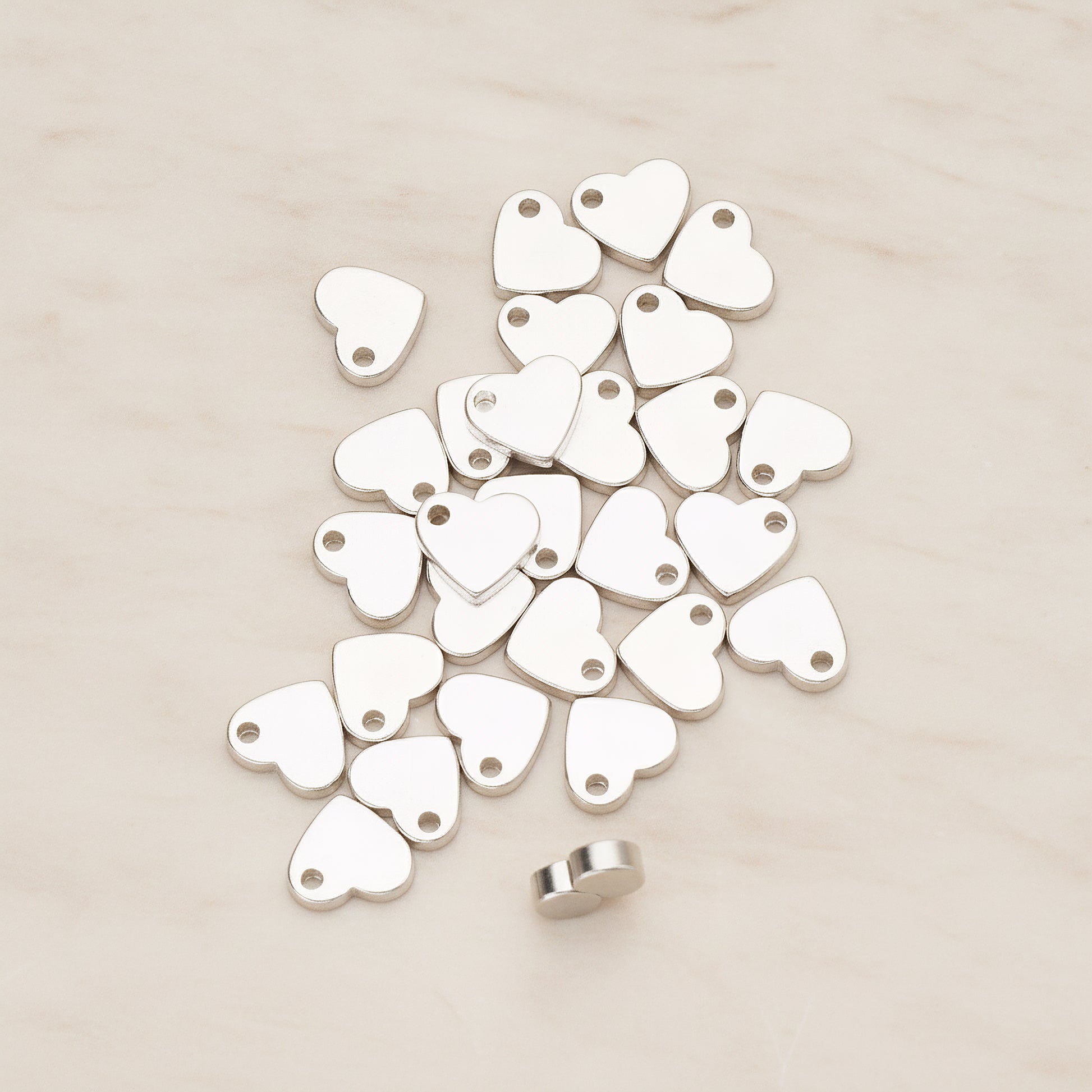 Flattened 7mm Heart Metal Bead Charm Pendant, 4 Pc - Glossy Original Rhodium NO ENGRAVING (BD.052)