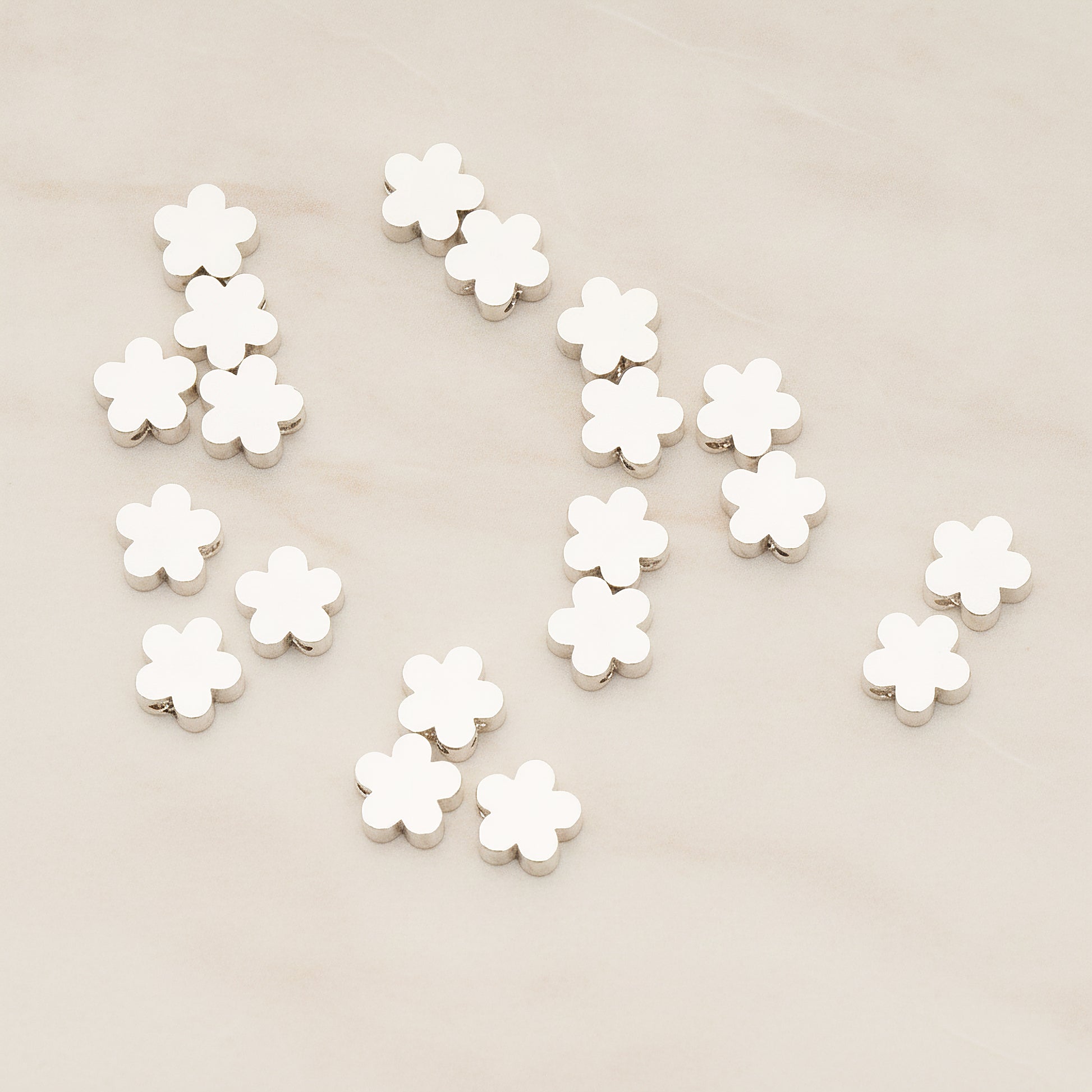 Flower Shaped Charm, 4 Pc - Glossy Original Rhodium (BD.061)
