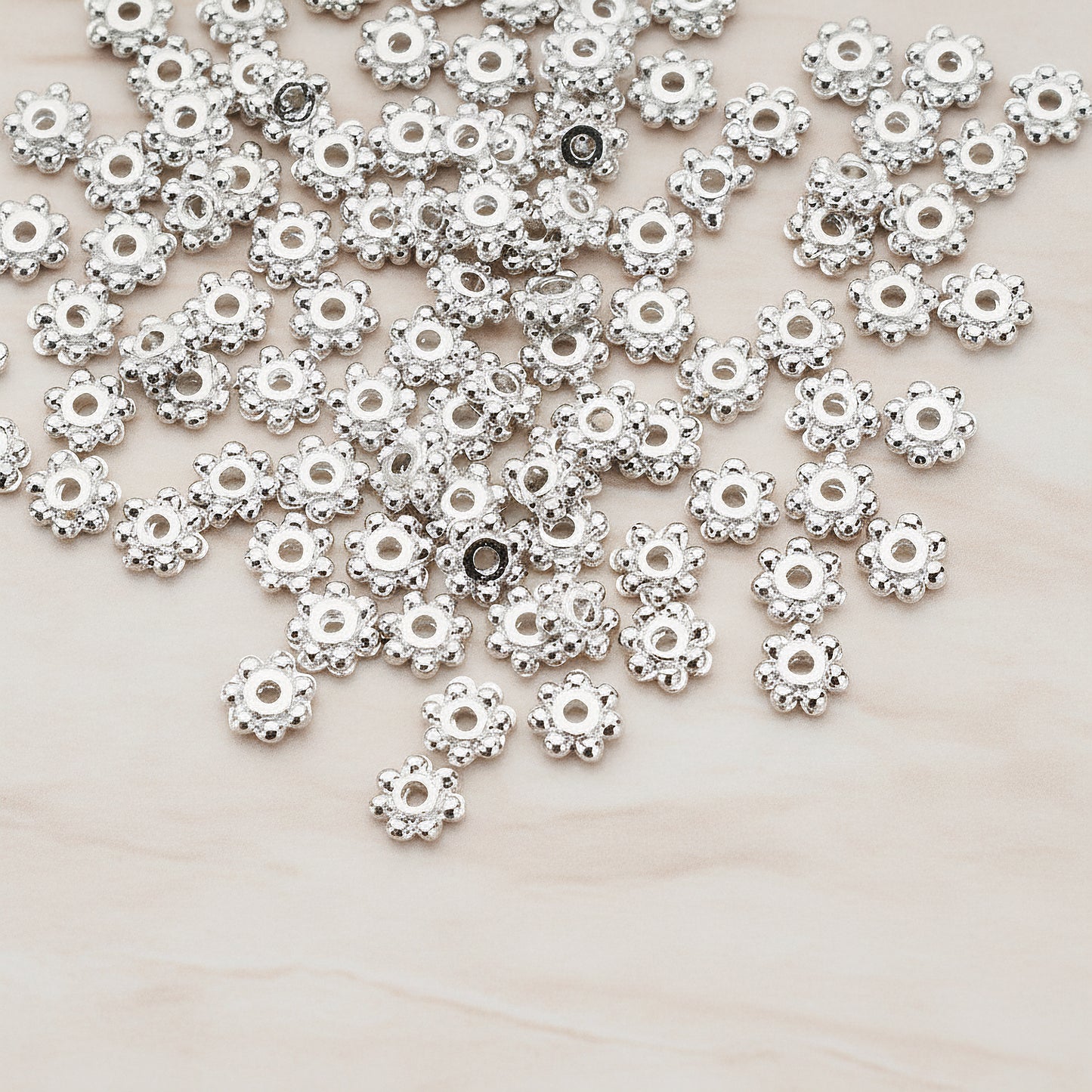 Mini Flower Metal Bead 4mm, 20 Pc (BD.953-02)