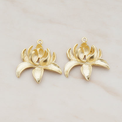 Full Bloom Lotus Flower Connector, 2 Pc (CN.106)