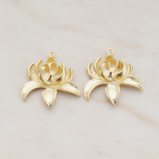 Full Bloom Lotus Flower Connector, 2 Pc (CN.106)