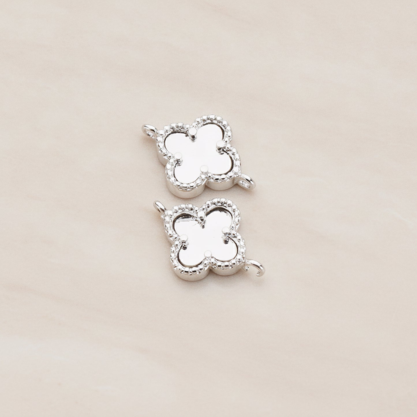 Four Leaf Clover Connector, 2 Pc - Glossy Original Rhodium (CN.117)